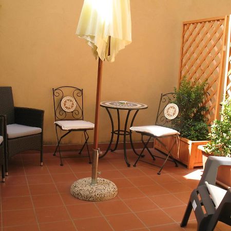 Bed&Bed Tommaso Fazzello Only Rooms Taormina Exterior foto