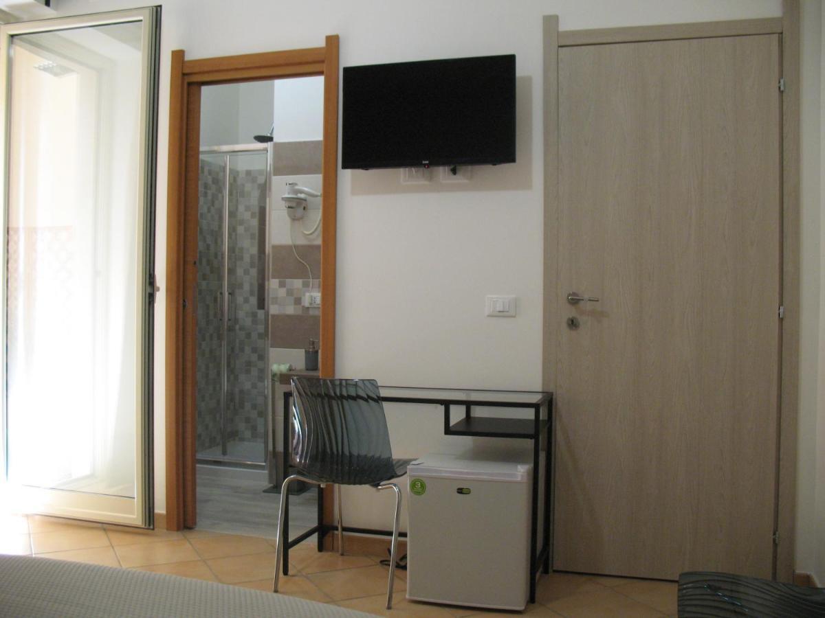 Bed&Bed Tommaso Fazzello Only Rooms Taormina Exterior foto