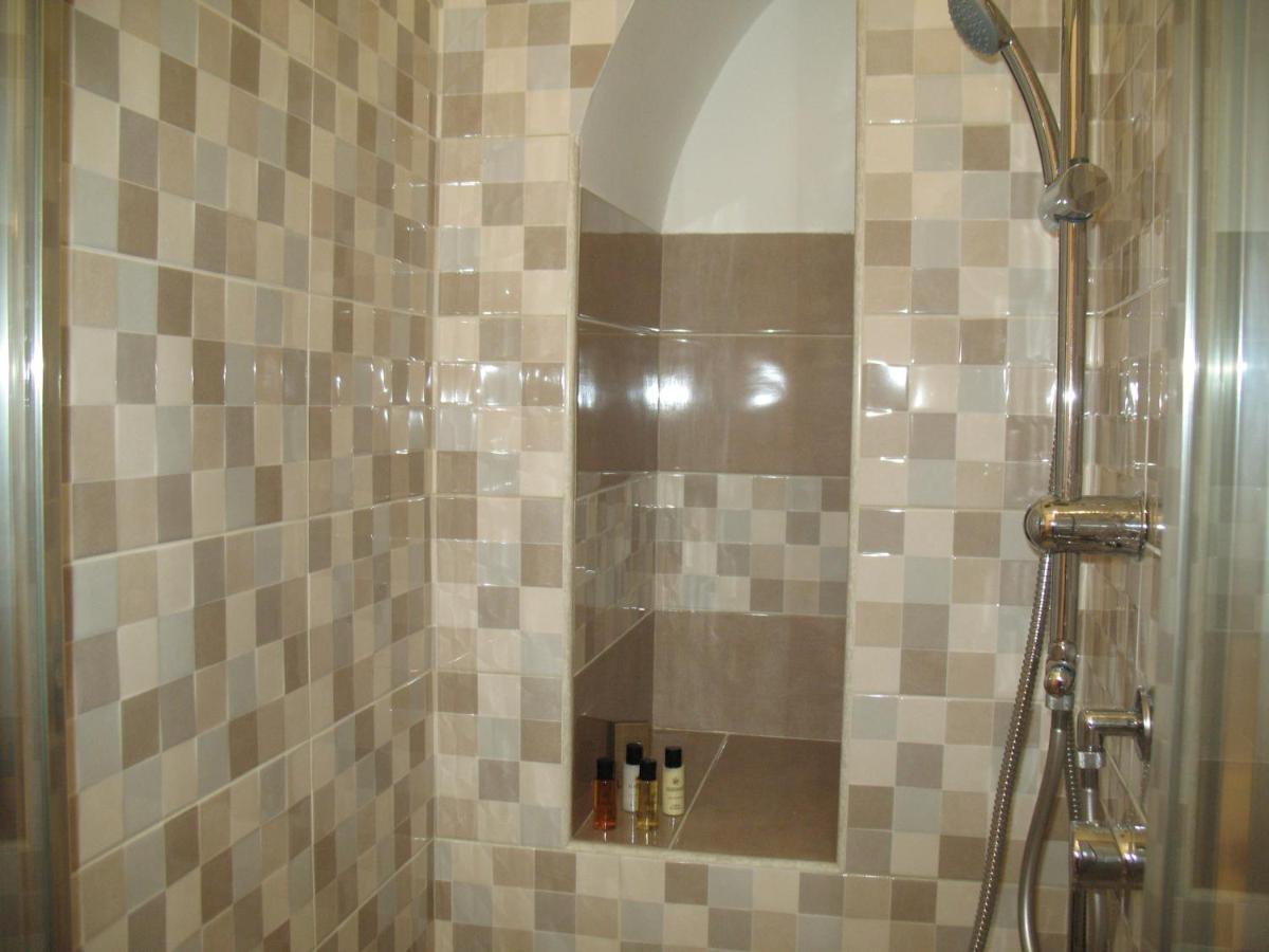 Bed&Bed Tommaso Fazzello Only Rooms Taormina Exterior foto