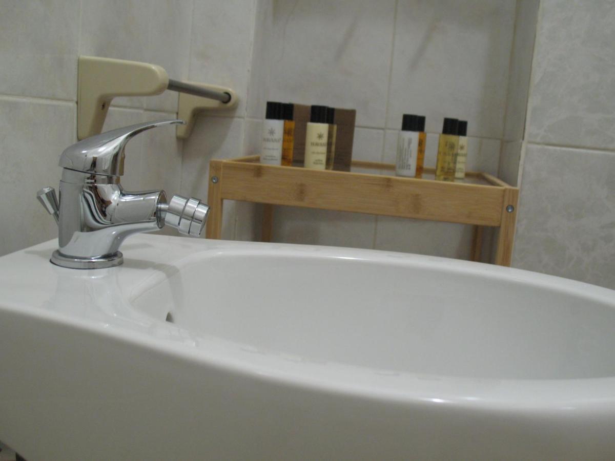 Bed&Bed Tommaso Fazzello Only Rooms Taormina Exterior foto