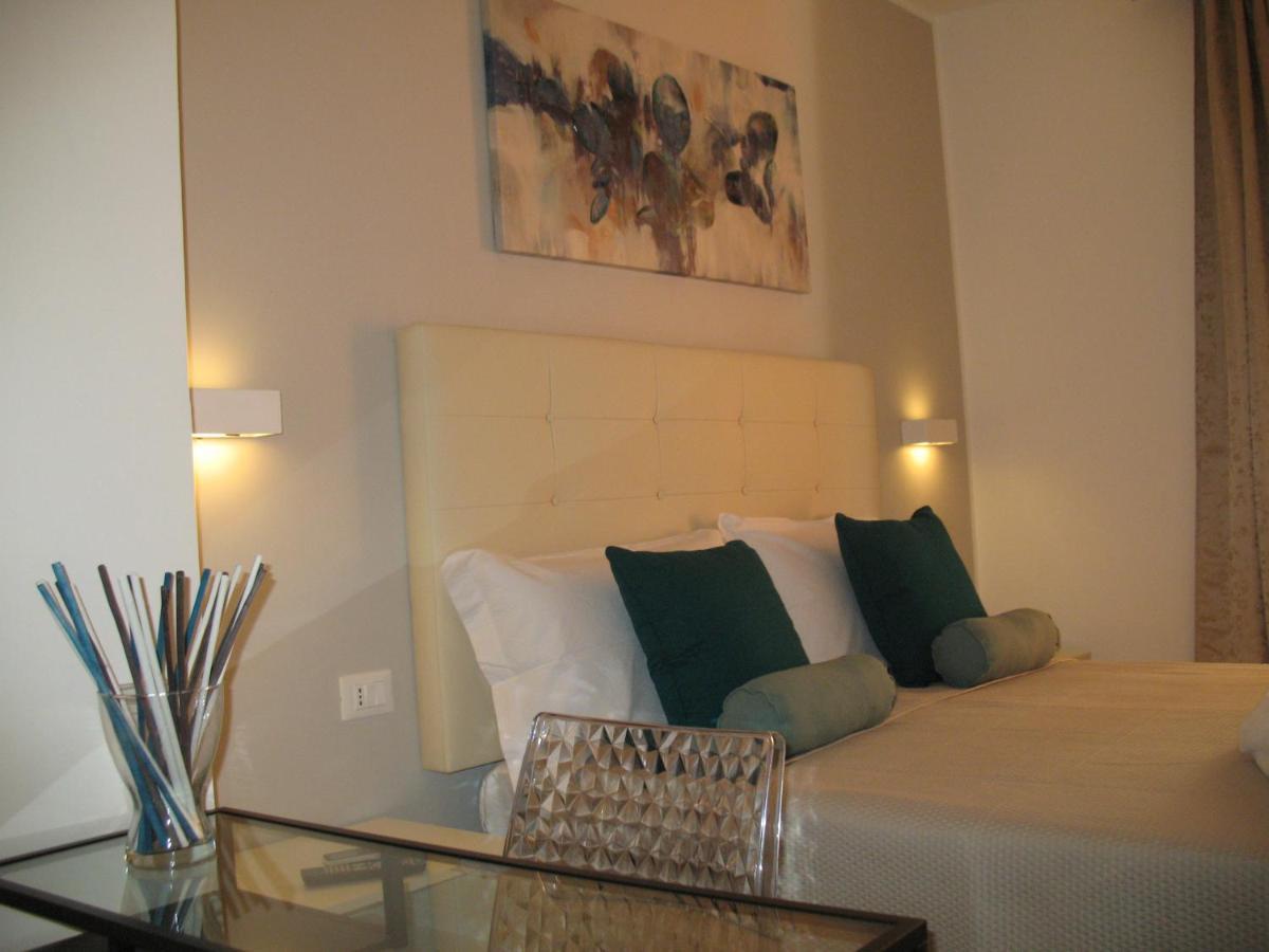 Bed&Bed Tommaso Fazzello Only Rooms Taormina Exterior foto