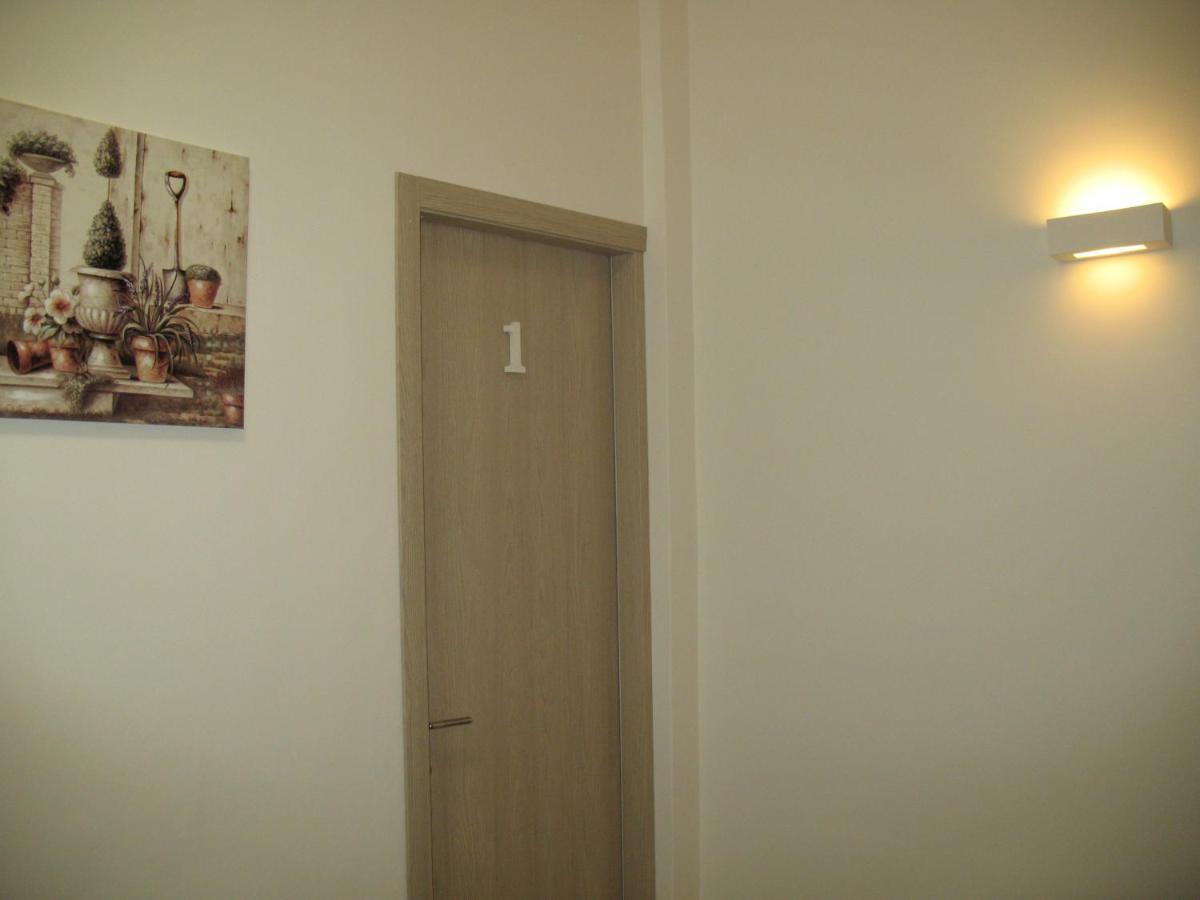 Bed&Bed Tommaso Fazzello Only Rooms Taormina Exterior foto