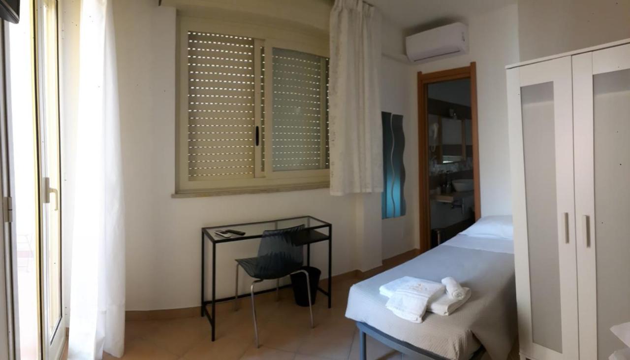 Bed&Bed Tommaso Fazzello Only Rooms Taormina Zimmer foto